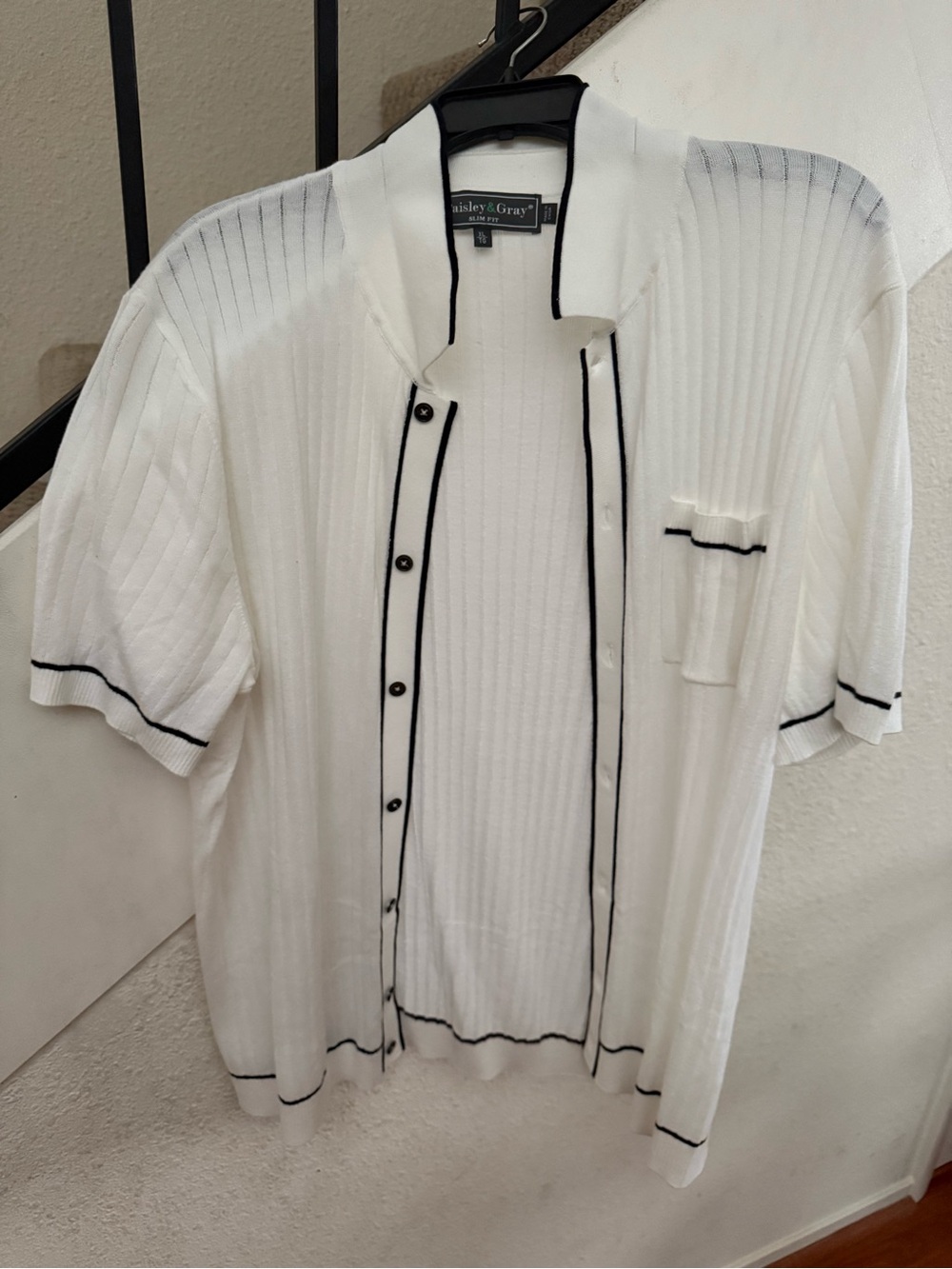 Paisley & Gray White Short-Sleeve Knit Shirt Jacket with Black Trim